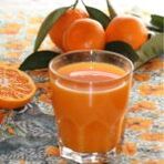Succo di mandarino dal fungo delle unghie